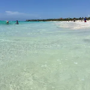 https://hotel-ducassi-sol-caribe.comcaribbean.com